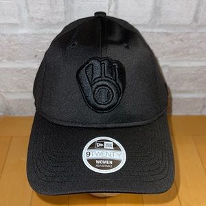 New Era Women’s Milwaukee Brewers Hat OSFM 9TWENTY